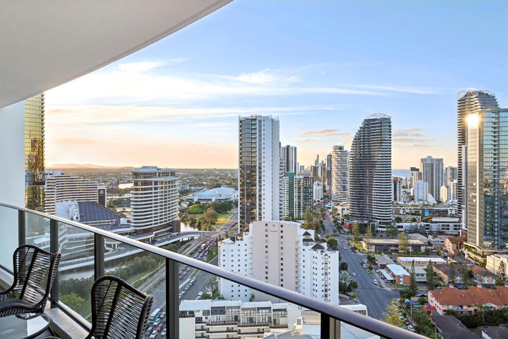 Ocean View 3-Bed With Gym, Pool, Sauna & Parking Gold Coast Buitenkant foto